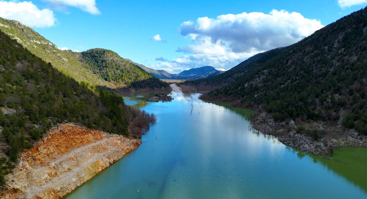 Konya – Antalya yolunda su seviyesi 3 metreye çıktı 9